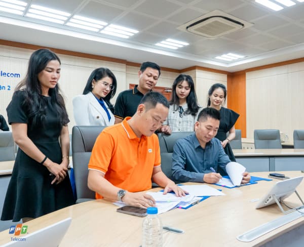 fpt-smart-home-hop-tac-imaxhitech-2