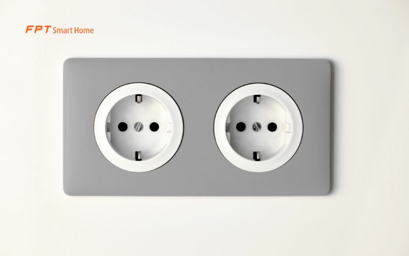 Các loại ổ cắm điện và phích cắm điện phổ biến trên thế giới - FPT Smart home cac-loai-o-cam-dien-2