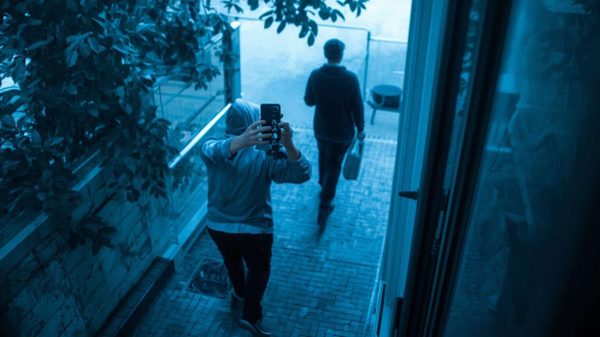 Camera AI phát hiện hành vi là gì? Ưu điểm không thể bỏ qua - FPT Smart home camera Khả Năng Phát Hiện Hành Vi Chính Xác Cao