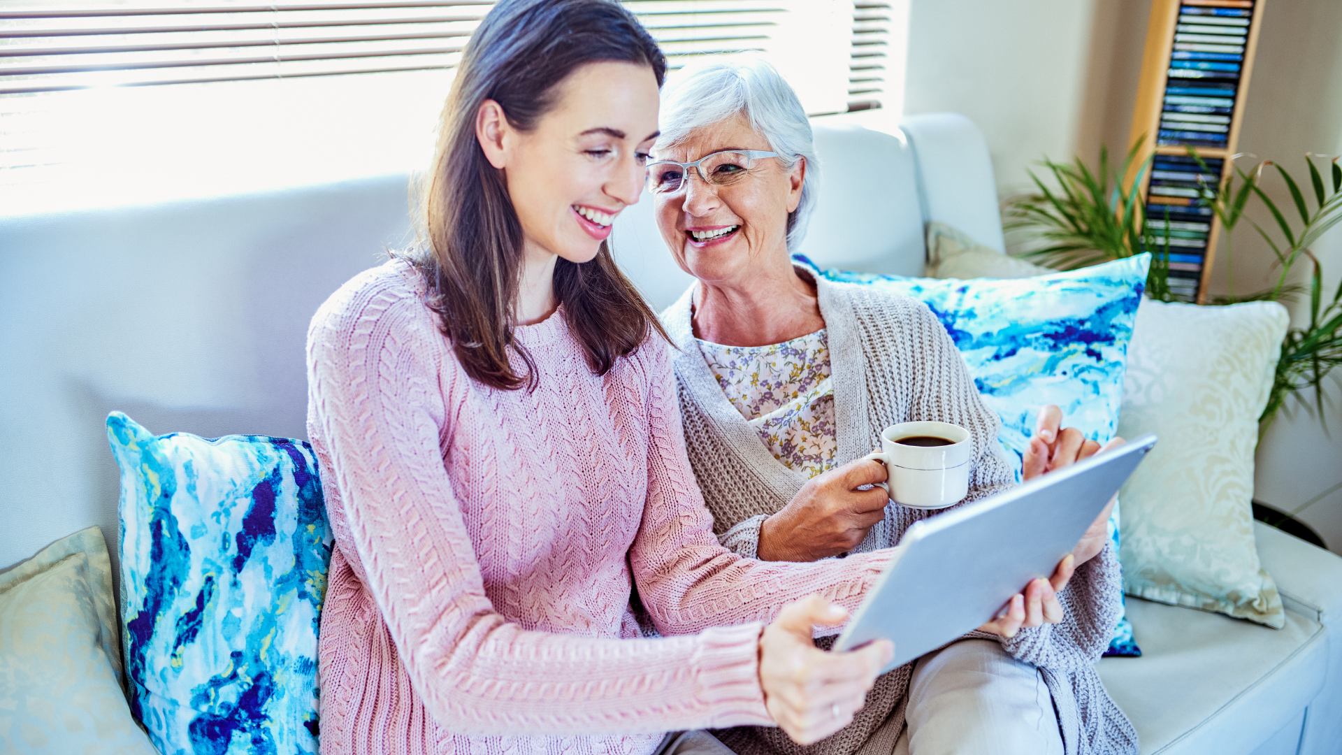 camera an ninh giám sát chống trộm Play 4 Dễ sử dụng với người không rành công nghệ