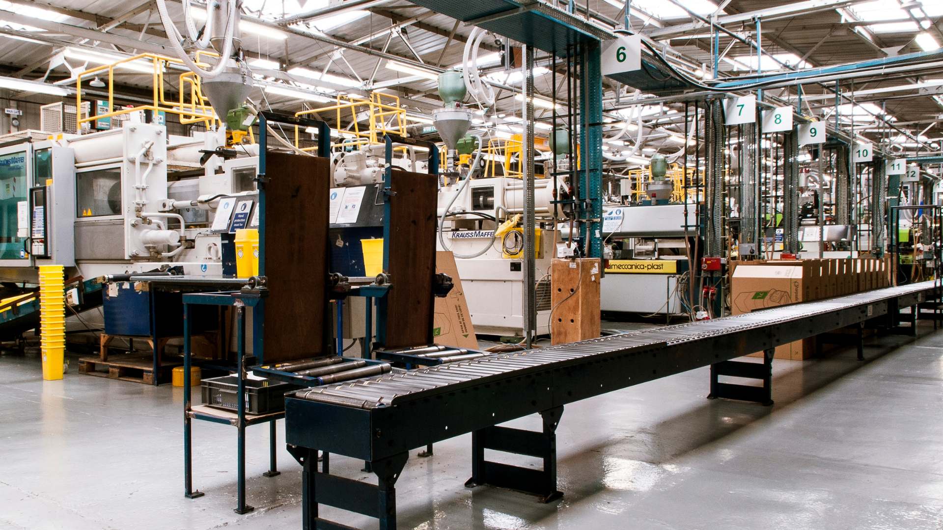 Camera AI phát hiện xâm nhập vùng là gì? - FPT Smart home Camera AI phát hiện xâm nhập vùng Ứng dụng thực tế giám sát khu vực ngoài giờ hành chính