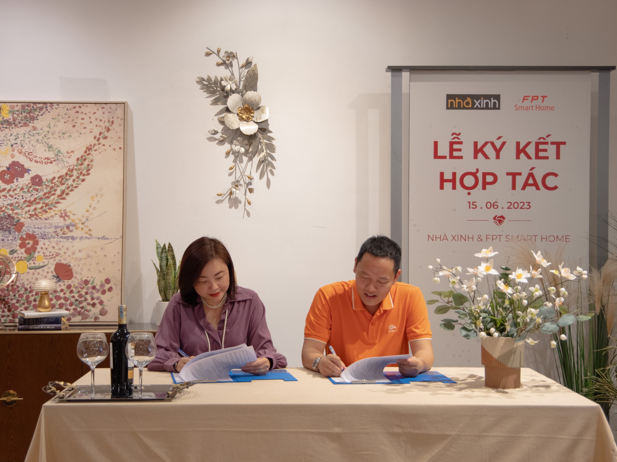 su-ket-hop-giua-fpt-smart-home-va-nha-xinh