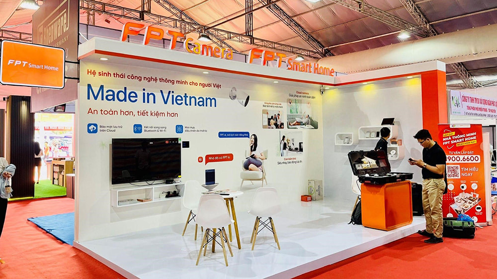 fpt-smart-home-thu-hut-khach-trai-nghiem-tai-vietbuild-da-nang-2024